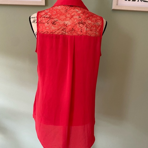 Women's Express Red Sleeveless Top with Lace Detail Size Medium - Picture 2 of 6